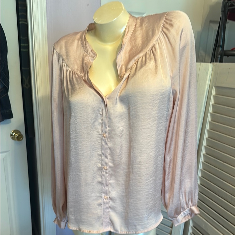 Lucky Brand Pink Long Sleeve Blouse with light Pink Silky feel.
